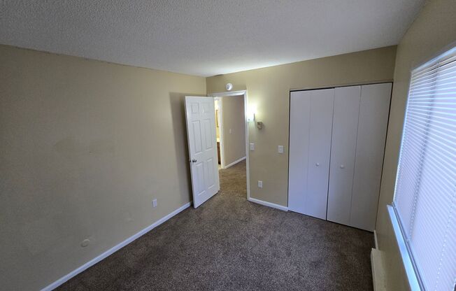 1560 Brooke Park