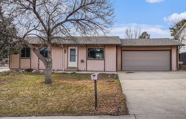 Remodeled Corner House In Westlake Neighborhood