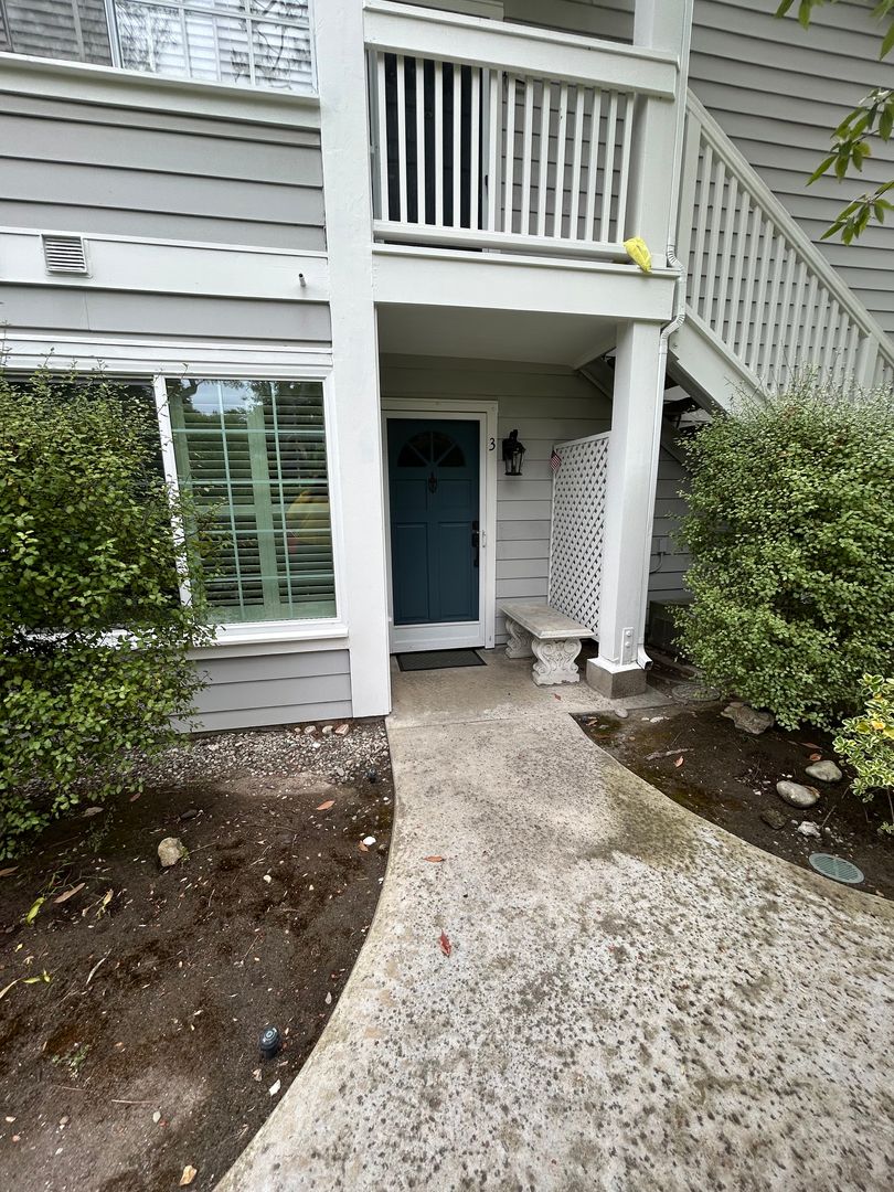 Listen to Running Streams-Ponderosa-2 bed/2bath