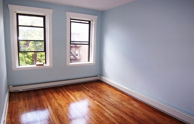 2 beds, 1 bath, 650 sqft, $2,995, Unit 25
