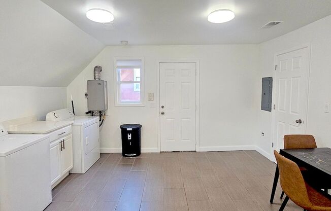 1341 N. Ashland
