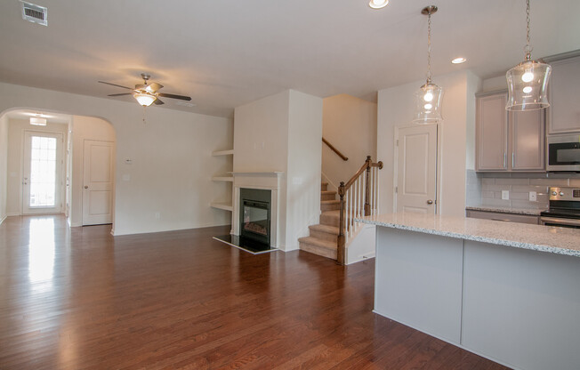 Conveniently Located Spacious 3 Bedroom 2.5 Bath Townhome!