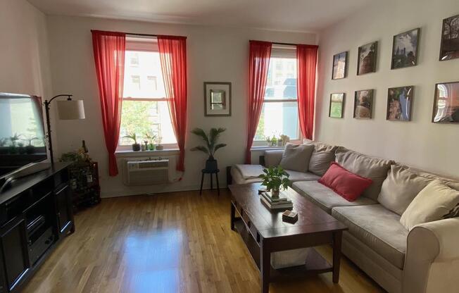 1 bed, 1 bath, $3,700, Unit 3D