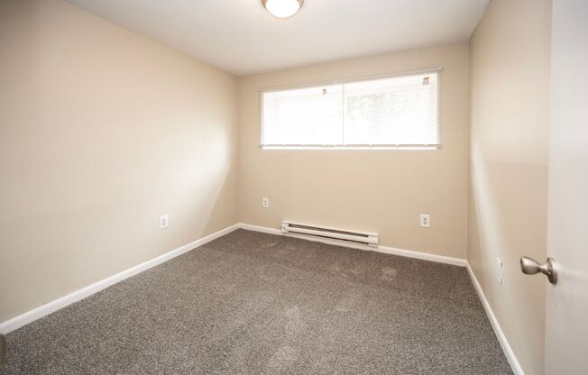 2 beds, 1 bath, 680 sqft, $1,375, Unit 113-010