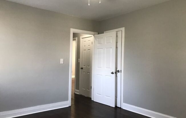 2 beds, 1 bath, 825 sqft, $1,595, Unit Unit B