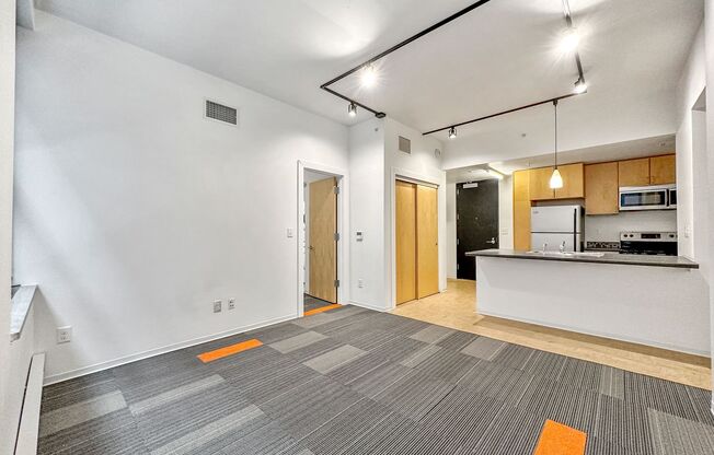 1 bed, 1 bath, 586 sqft, $864, Unit 610