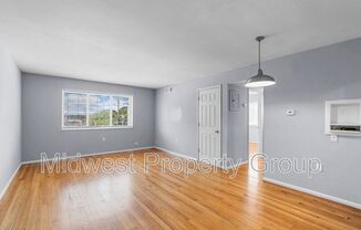 2501 S BIG BND BLVD