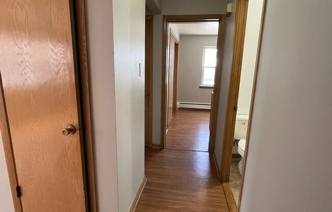 1 bed, 1 bath, 500 sqft, $1,000, Unit GW