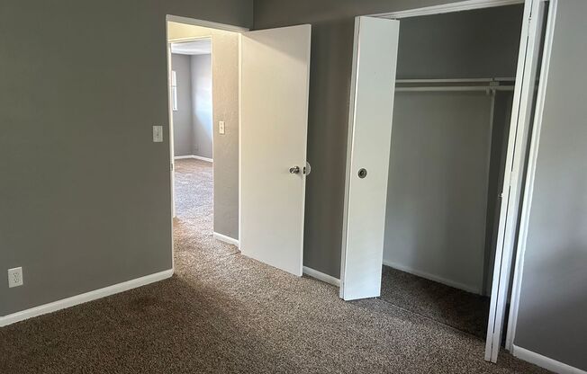 2 beds, 1 bath, 750 sqft, $1,070, Unit B01 1010 15