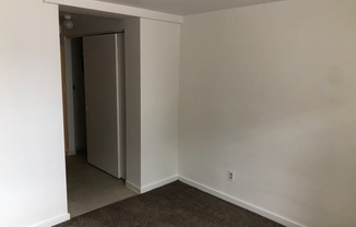 Studio, 1 bath, 285 sqft, $1,145, Unit Unit 103
