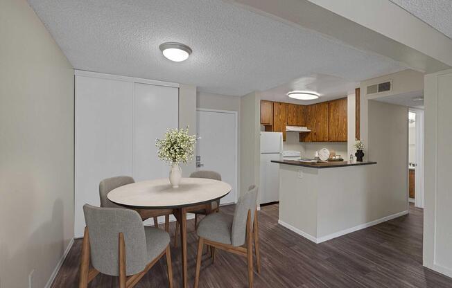 1 bed, 1 bath, 600 sqft, $949