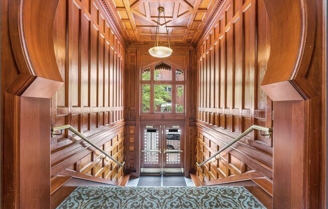 Studio, 1 bath, 521 sqft, $3,200, Unit 5B