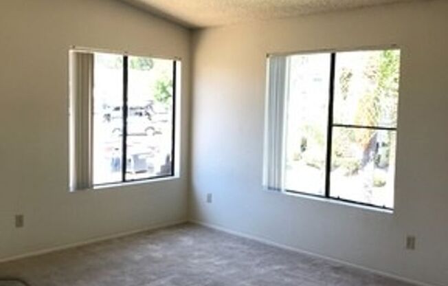 2 beds, 2 baths, 900 sqft, $2,200, Unit 08