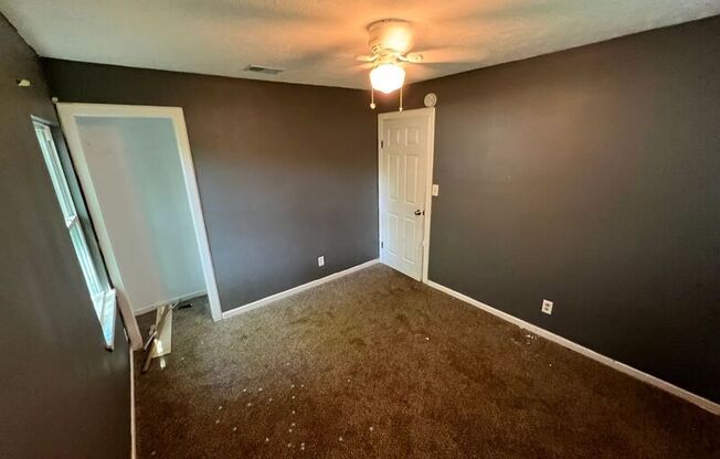 2 beds, 1 bath, 720 sqft, $1,095