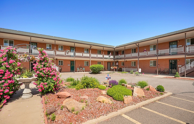 Lakeview Apartments