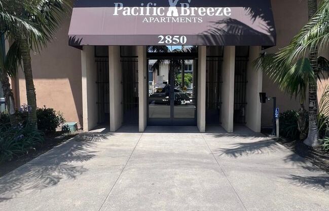Pacific Breeze Apartments