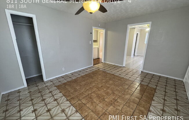 811 S GENERAL MCMULLEN DR