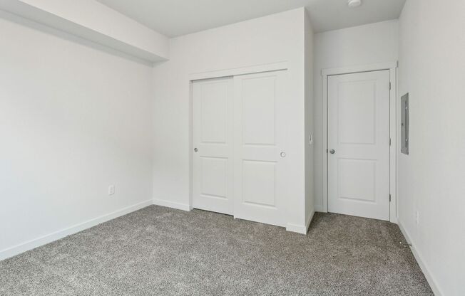 3 beds, 2 baths, 1,246 sqft, $2,449, Unit 211