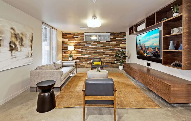 Studio, 1 bath, 244 sqft, $1,233, Unit 304