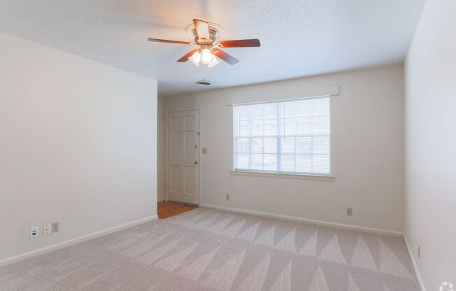 3 beds, 1.5 baths, 1,170 sqft, $1,175, Unit 52