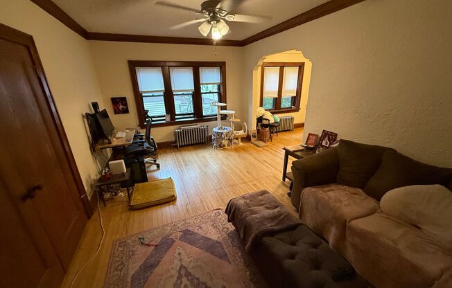 1628 Franklin