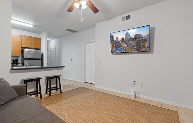 1 bed, 1 bath, 464 sqft, $1,695, Unit 308