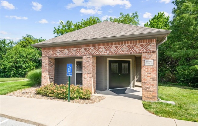 Postal Station at Crescent Apartment Homes, Lenexa, KS, 66219