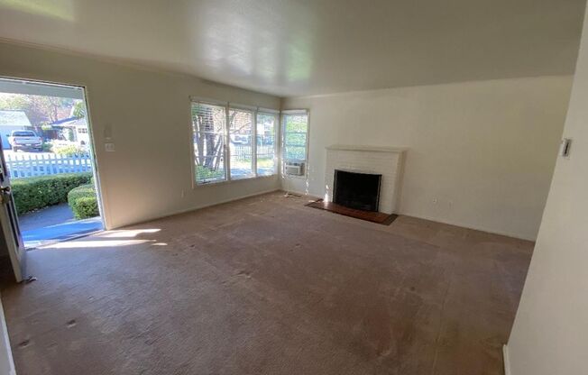 3 Bed 1 Bath Single Family Home In Walnut Creek