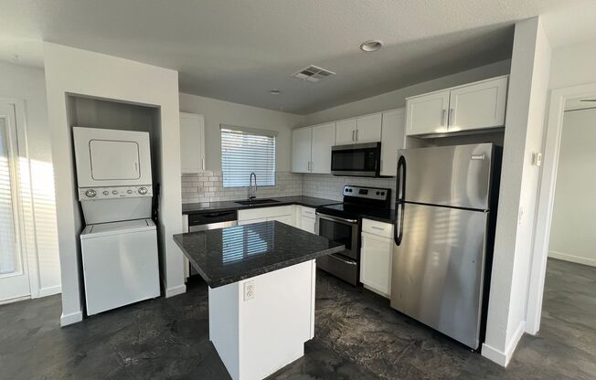 1 bed, 1 bath, 600 sqft, $1,295, Unit 4120 - 09