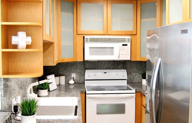 2 beds, 2 baths, 974 sqft, $3,975, Unit 602