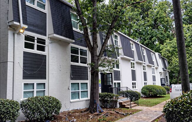 Welcome to Your Peaceful Retreat – Skye At East Lake