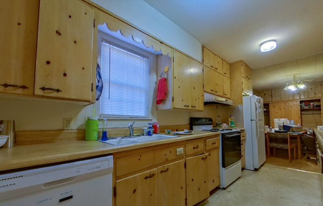 Huge House + Large Backyard + Off-Street Parking! Available June 4th!