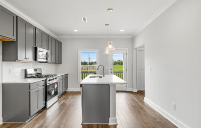 1103 BREADSELL LN