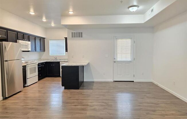 3 beds, 2 baths, 1,200 sqft, $1,750, Unit 1863-B240