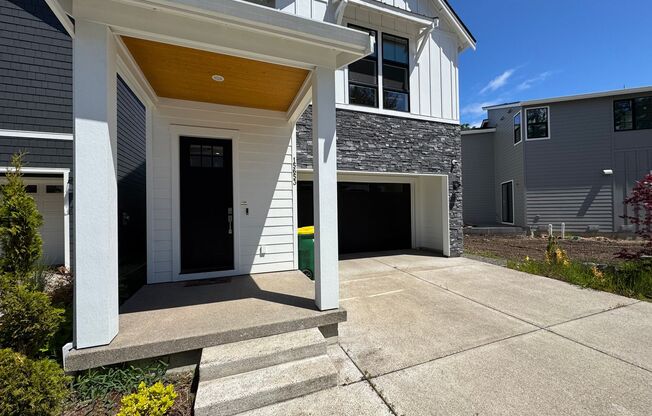 Modern and Immaculate 4-Bedroom Bethany Home with Designer Finishes and Fenced Yard