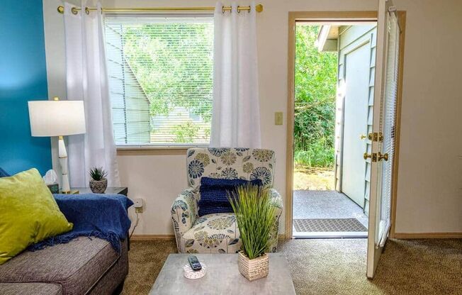 2 beds, 1.5 baths, 900 sqft, $1,585, Unit 3771