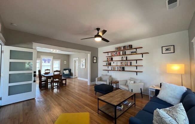 Lovely 3 Bedroom 2 Bathroom Home In Downtown ABQ!