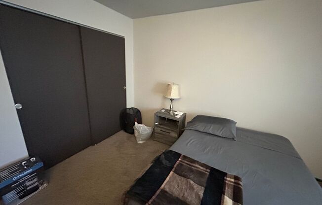 1 bed, 1 bath, $995, Unit 222