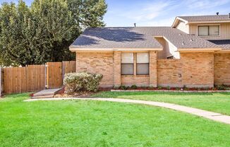 Renovated Duplex in Dallas