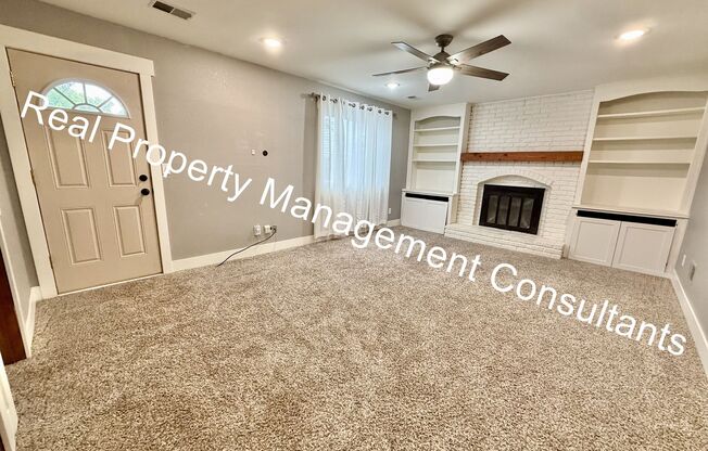 Spacious 4 Bedroom Home in Shawnee Mission!