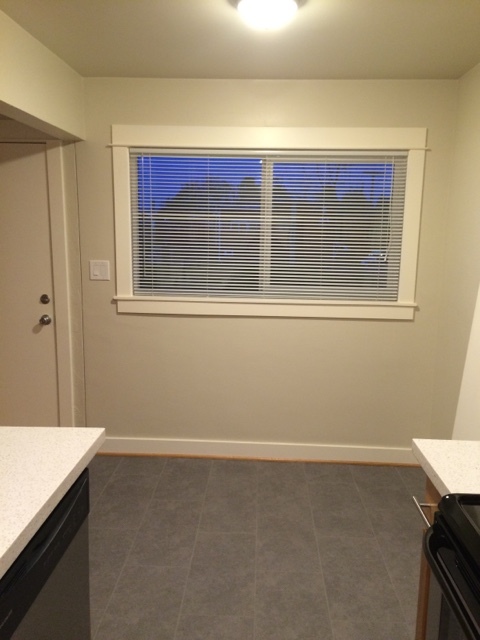 1 bed, 1 bath, 700 sqft, $1,595