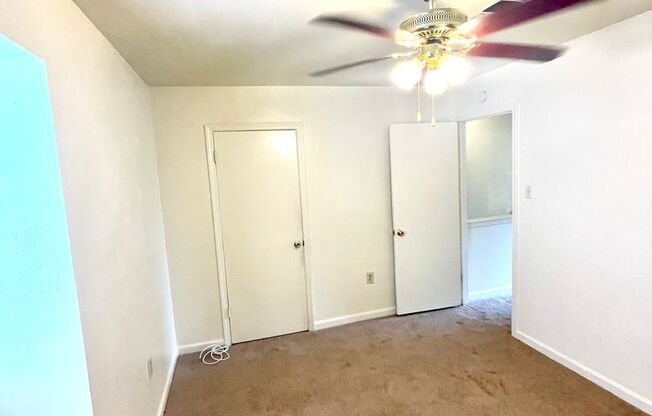 2 beds, 1.5 baths, 972 sqft, $750, Unit 3