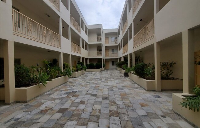 10849 FRUITLAND DRIVE