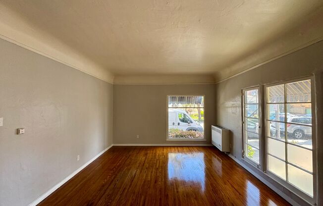 125 Granada Ave