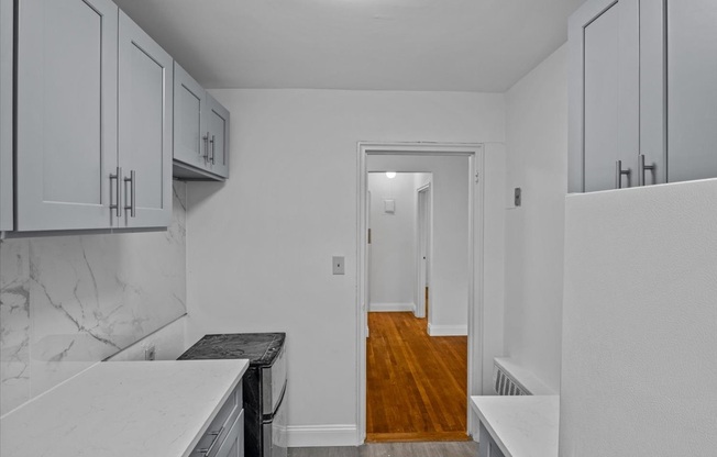 1 bed, 1 bath, 726 sqft, $2,200, Unit A