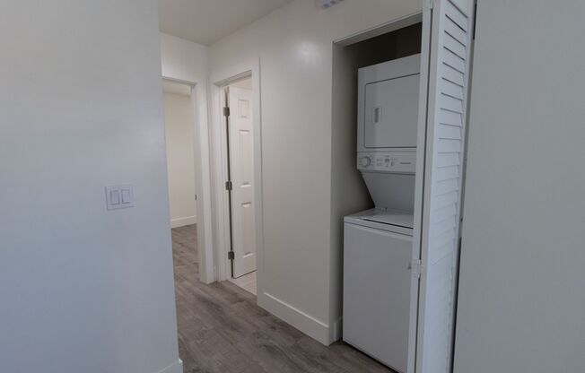 2 beds, 1 bath, 650 sqft, $2,470, Unit 604