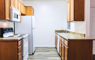 3 beds, 2 baths, 1,213 sqft, $2,000