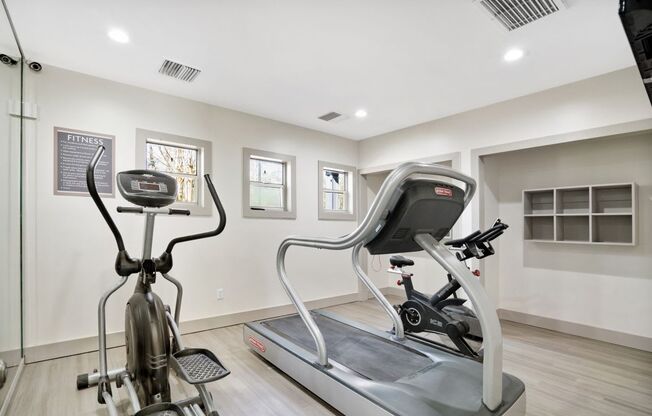 Fitness Center at Westbury Mews Apartments in Summerville SC 29485