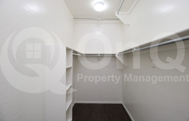 2 beds, 3 baths, 1,385 sqft, $1,795, Unit 1082