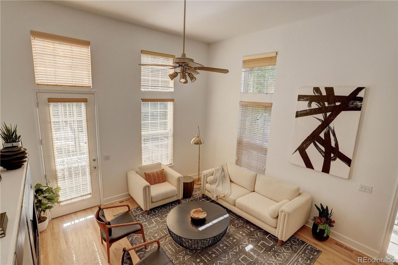 Incredible Townhome in the Hampden Town Center. Great Location!